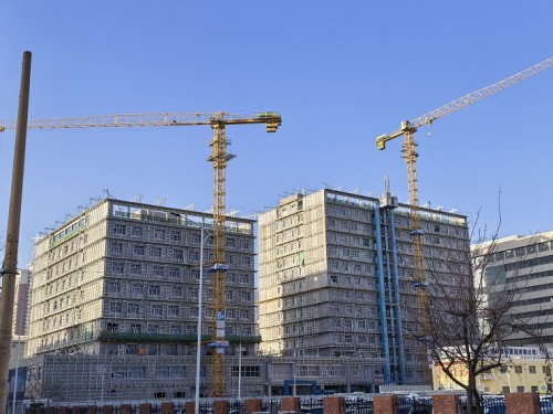 【重大項(xiàng)目建設(shè)】蘭州大學(xué)城關(guān)校區(qū)東區(qū)9號(hào)學(xué)生公寓項(xiàng)目冬日建設(shè)忙